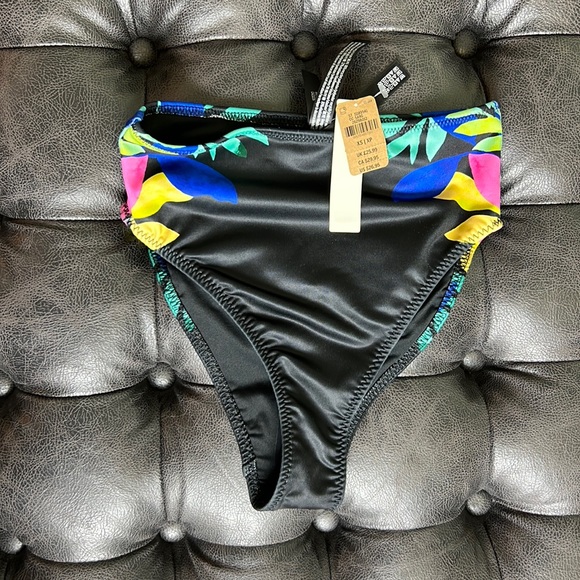 PINK SWIM BOTTOM Sz XS - Picture 1 of 3